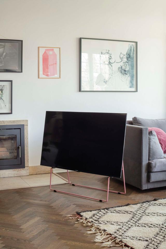 Carry TV-stander Black